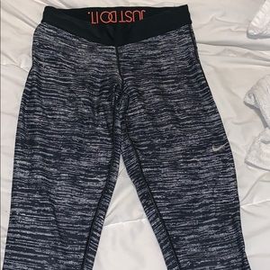 Small grey Nike leggings
